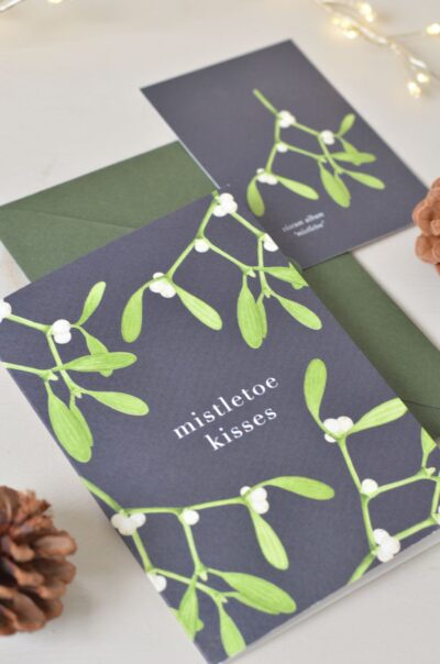 botanische kerstkaart met mistletoe illustratie